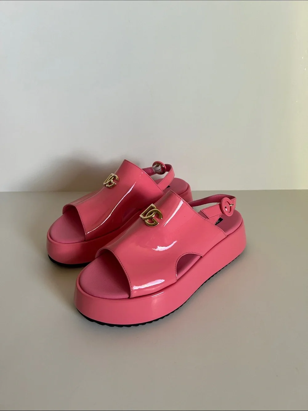 Dolce & Gabbana Hot Pink Patent DG Logo Platform Sandals